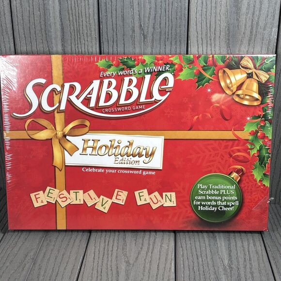 Scrabble HOLIDAY EDITION Board Game Christmas Red & Green Letter Tiles NEW - Picture 1 of 10